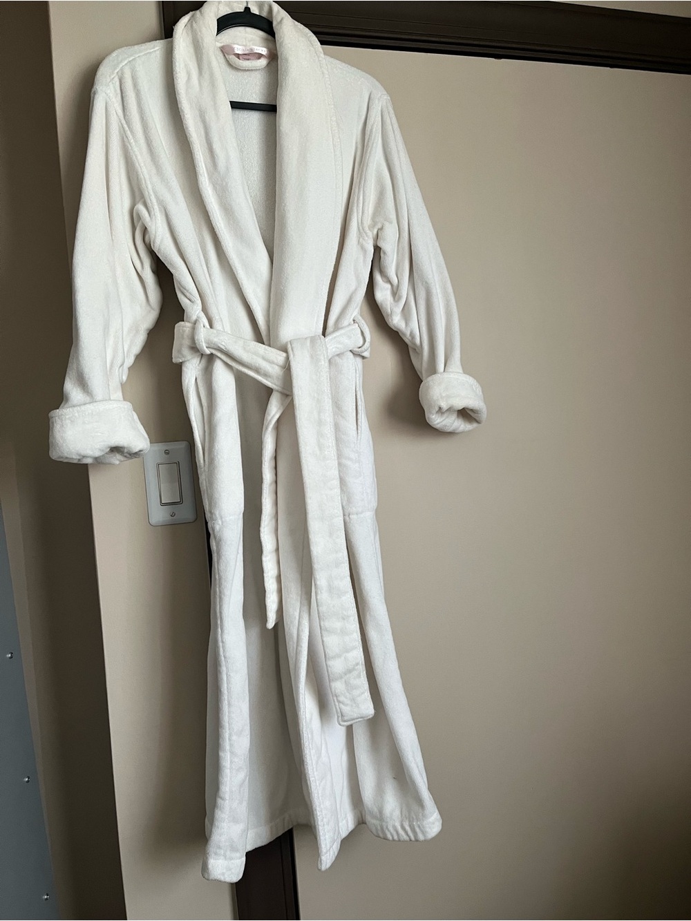 Victoria's Secret Cream Plush Shawl Collar Robe